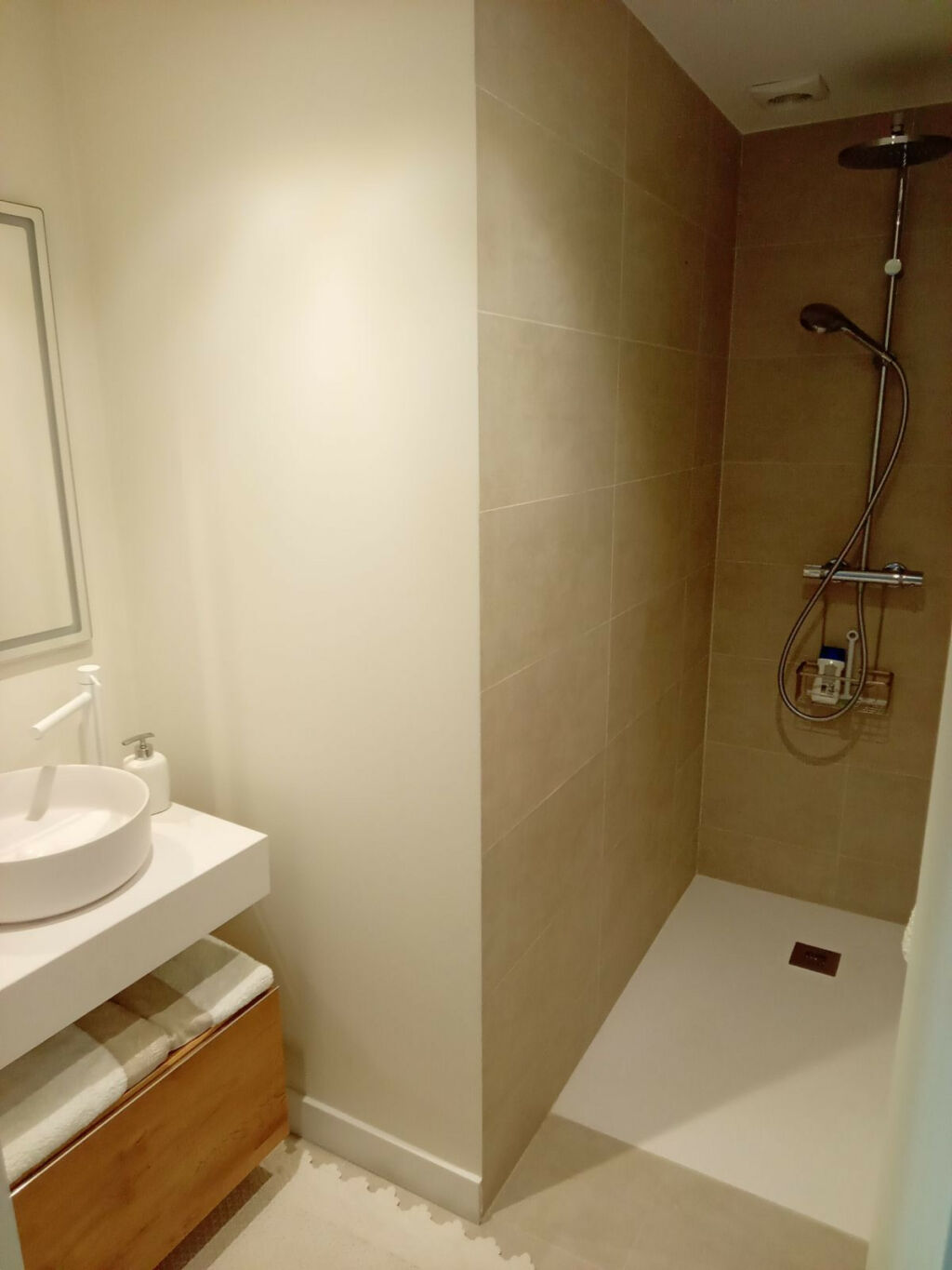 Top Floor Apartment Calahonda Málaga - image 7