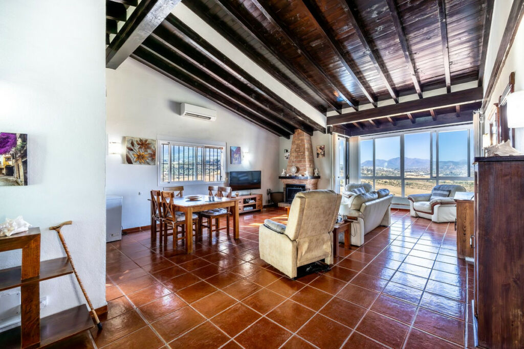 Detached Villa Alhaurín el Grande Málaga - image 7