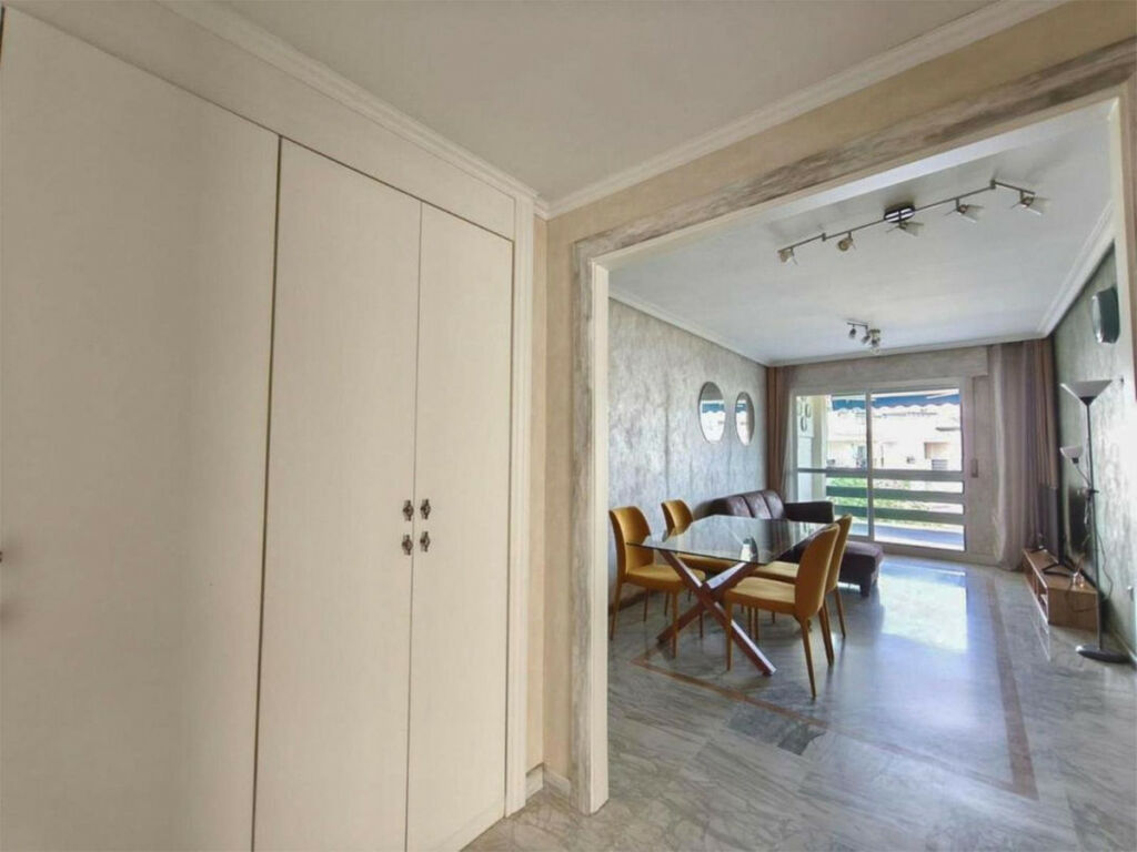 Penthouse Nueva Andalucía Málaga - image 7