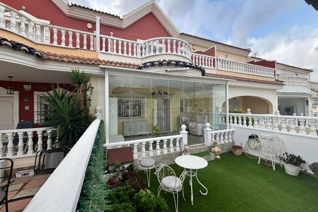 Townhouse Benijofar Alicante - image 7