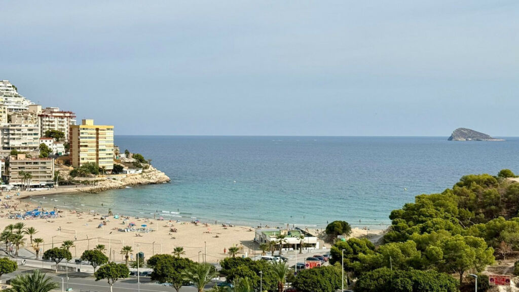 Middle Floor Apartment Villajoyosa Alicante - image 7