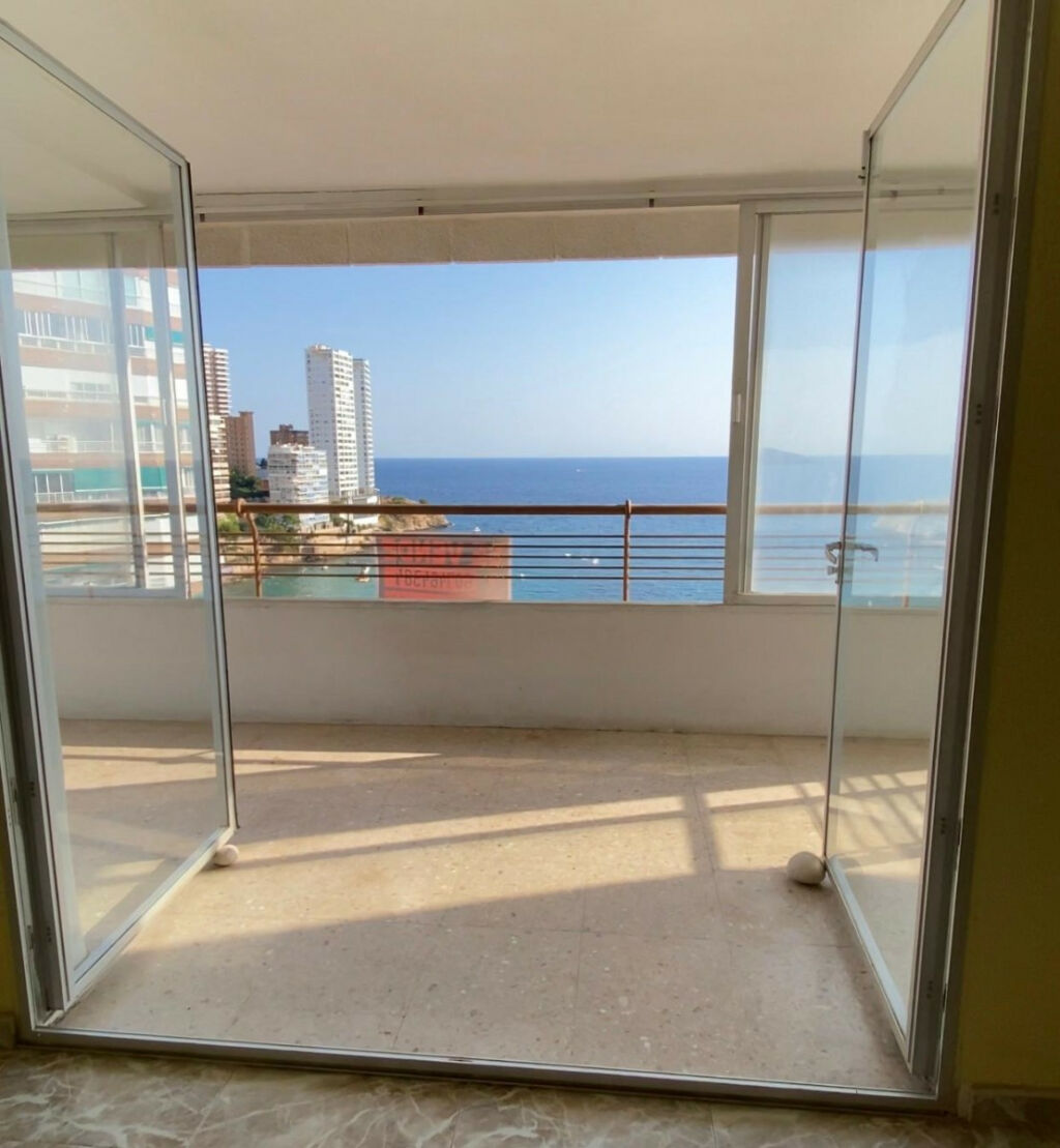 Middle Floor Apartment Benidorm Alicante - image 7