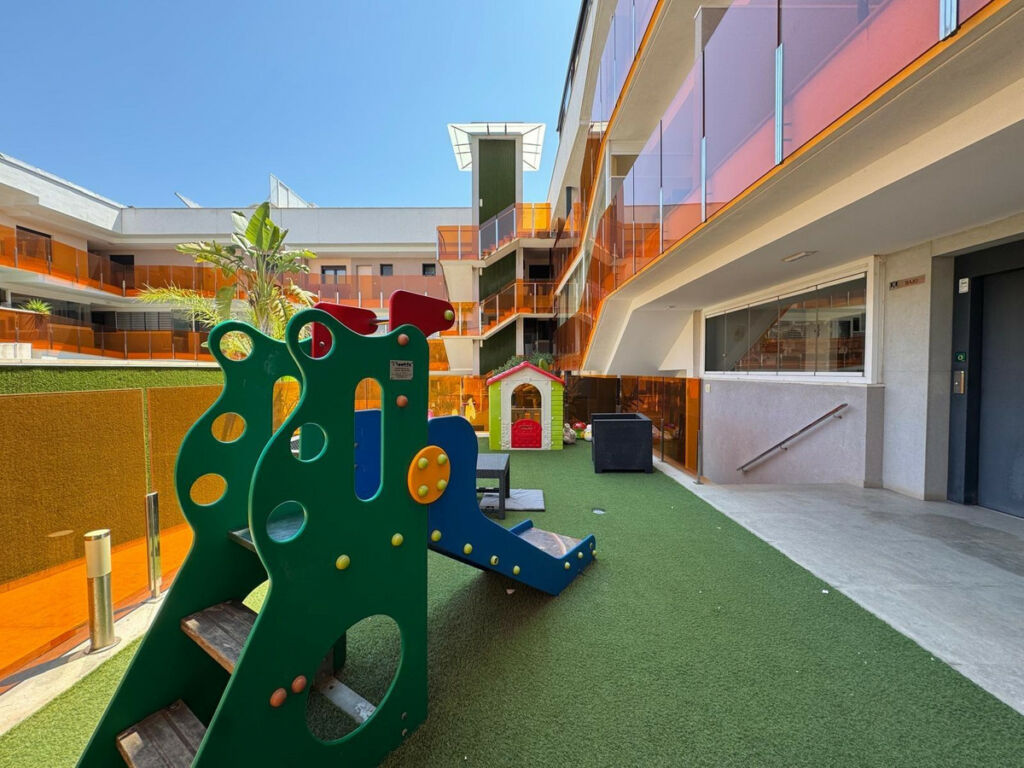 Middle Floor Apartment Torrevieja Alicante - image 7