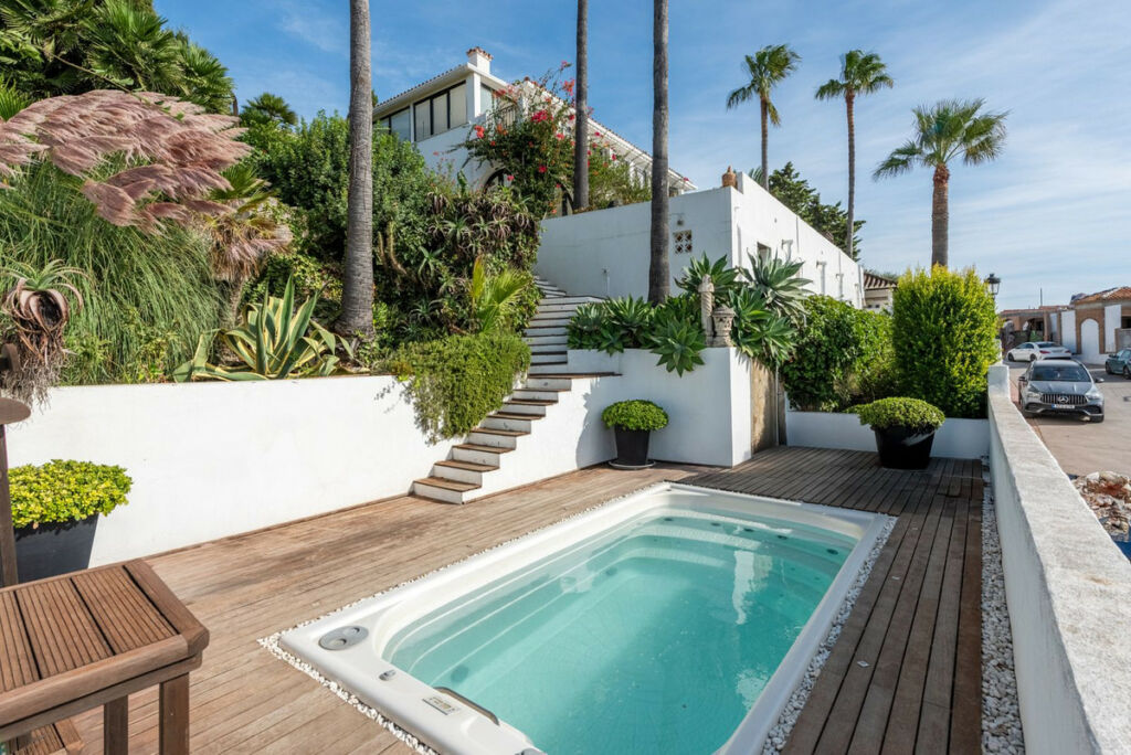 Detached Villa Manilva Málaga - image 7