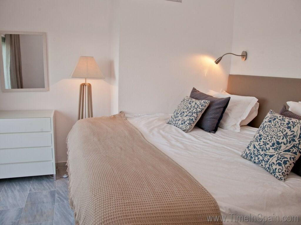 Townhouse Estepona Málaga - image 7
