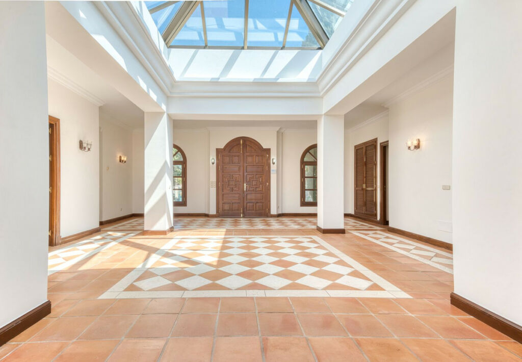 Detached Villa La Zagaleta Málaga - image 7