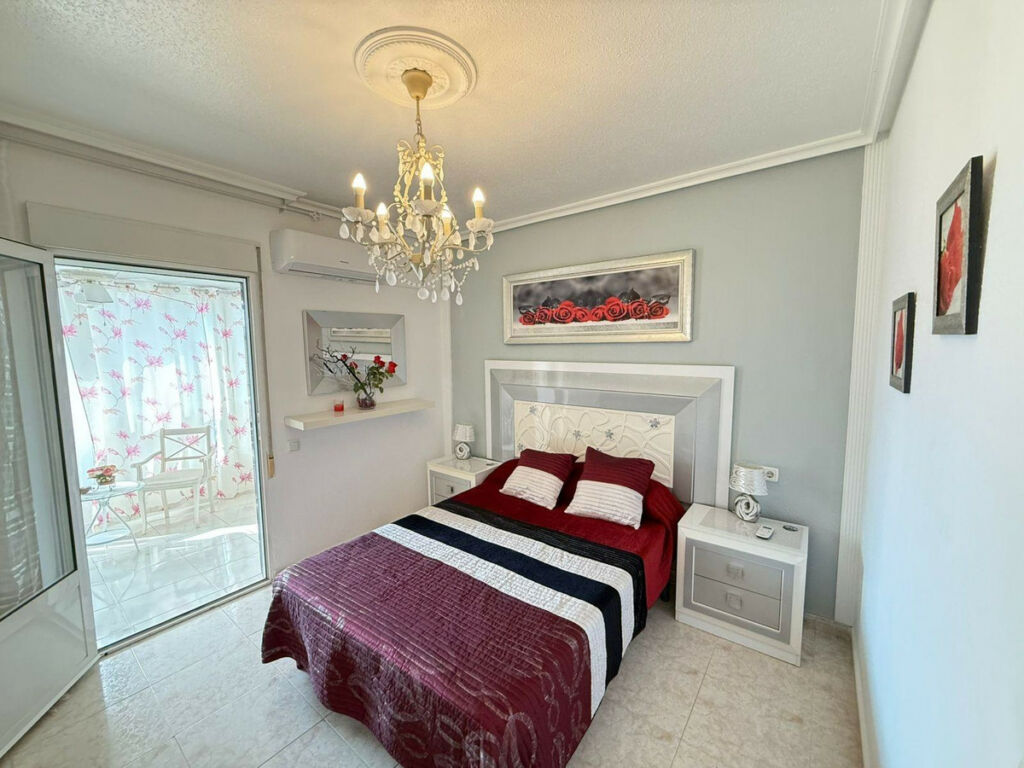 Townhouse Torrevieja Alicante - image 7