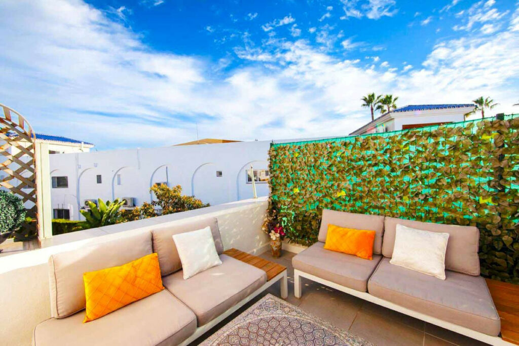 Townhouse Estepona Málaga - image 7