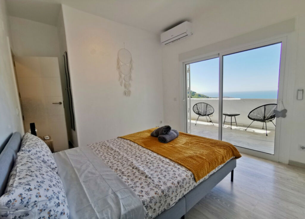 Middle Floor Apartment La Mairena Málaga - image 7