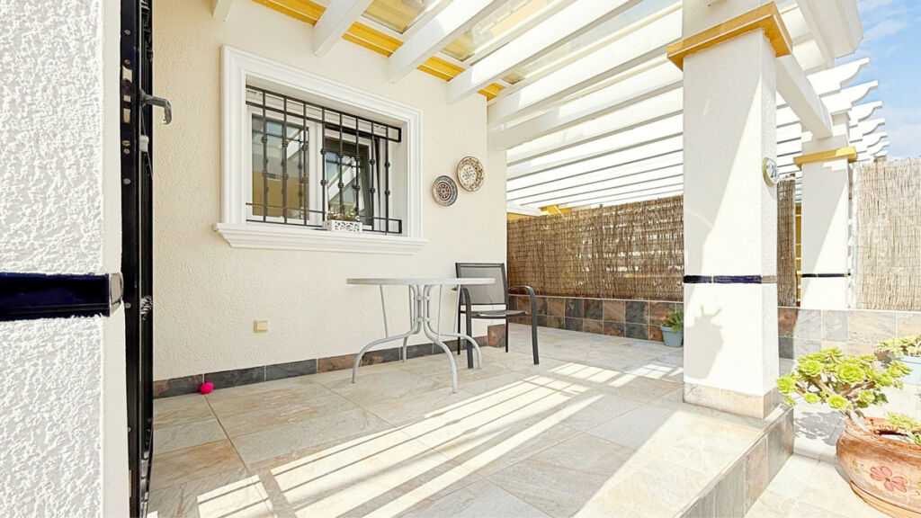 Detached Villa Los Altos Alicante - image 7
