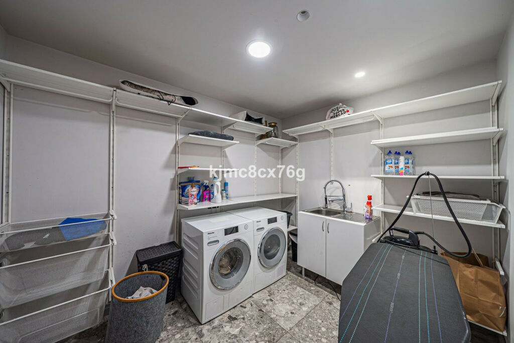 Detached Villa Guadalmina Baja Málaga - image 71