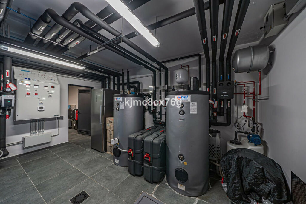 Detached Villa Guadalmina Baja Málaga - image 75