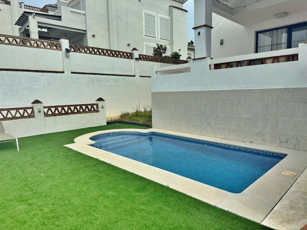 Detached Villa Selwo Málaga - image 8