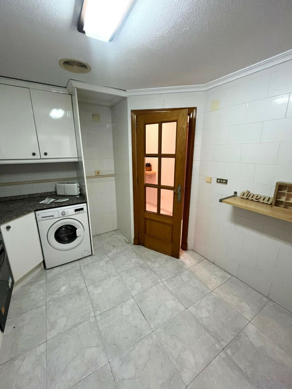 Middle Floor Apartment Torrevieja Alicante - image 8