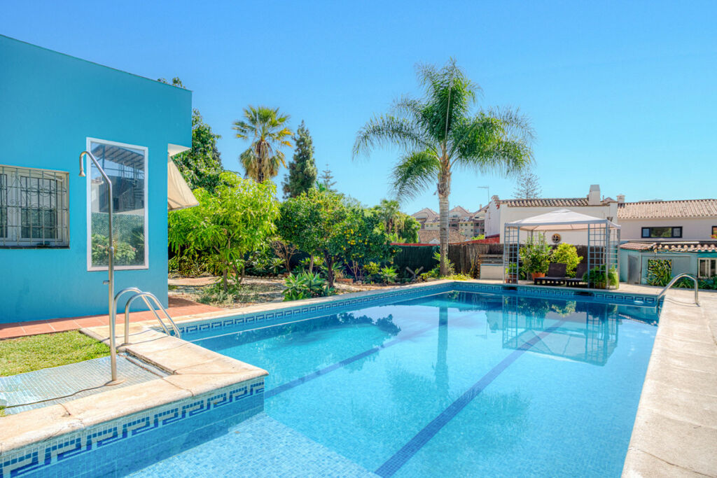 Detached Villa Marbella Málaga - image 8
