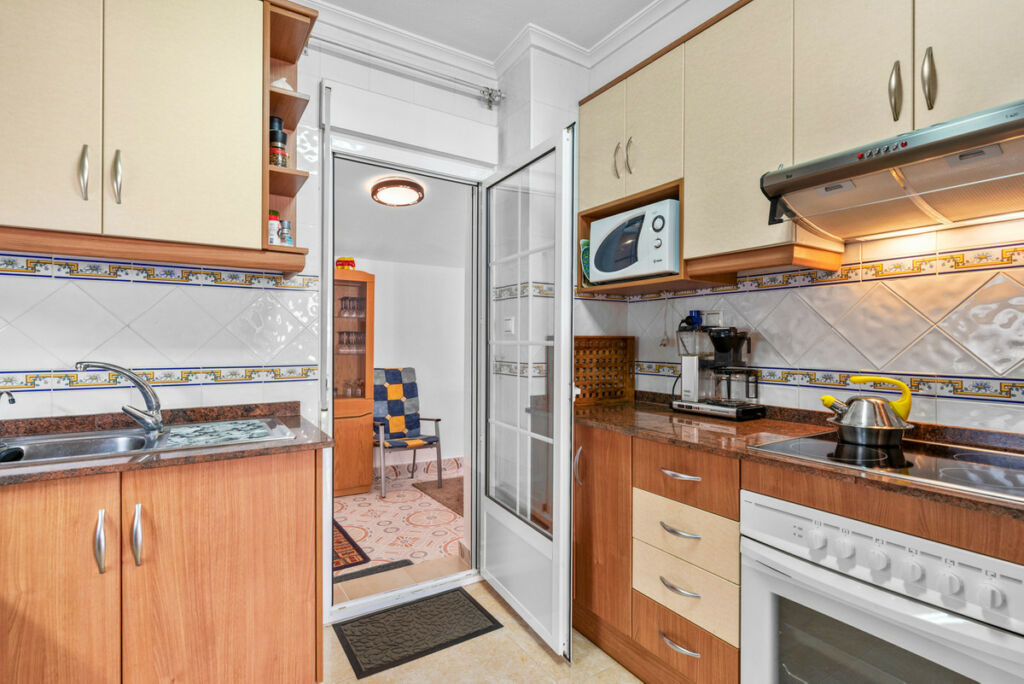 Townhouse Torrevieja Alicante - image 8