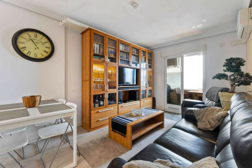 Middle Floor Apartment Torrevieja Alicante - image 9