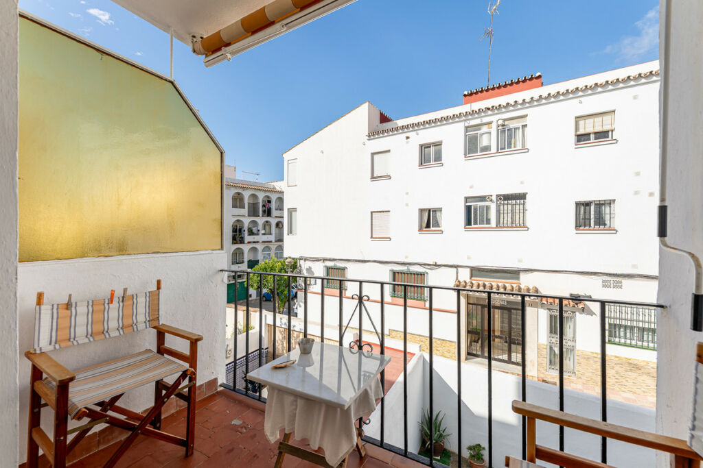 Townhouse Estepona Málaga - image 8