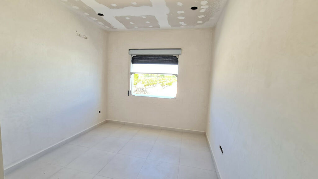 Detached Villa Pinoso Alicante - image 8