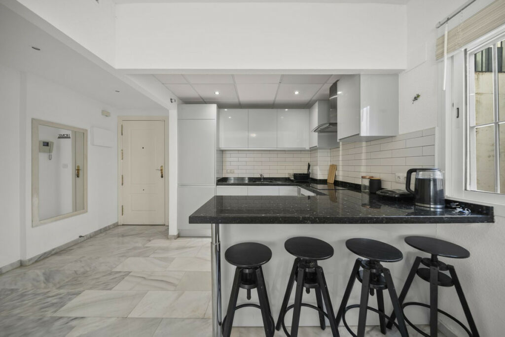 Ground Floor Apartment Benalmadena Pueblo Málaga - image 8