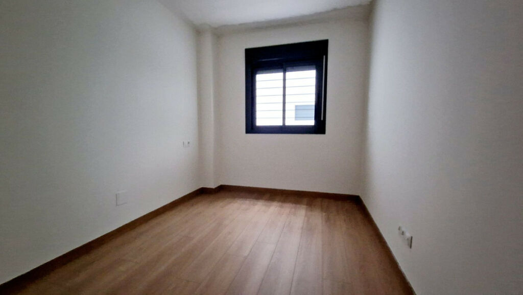 Middle Floor Apartment Fuengirola Málaga - image 6