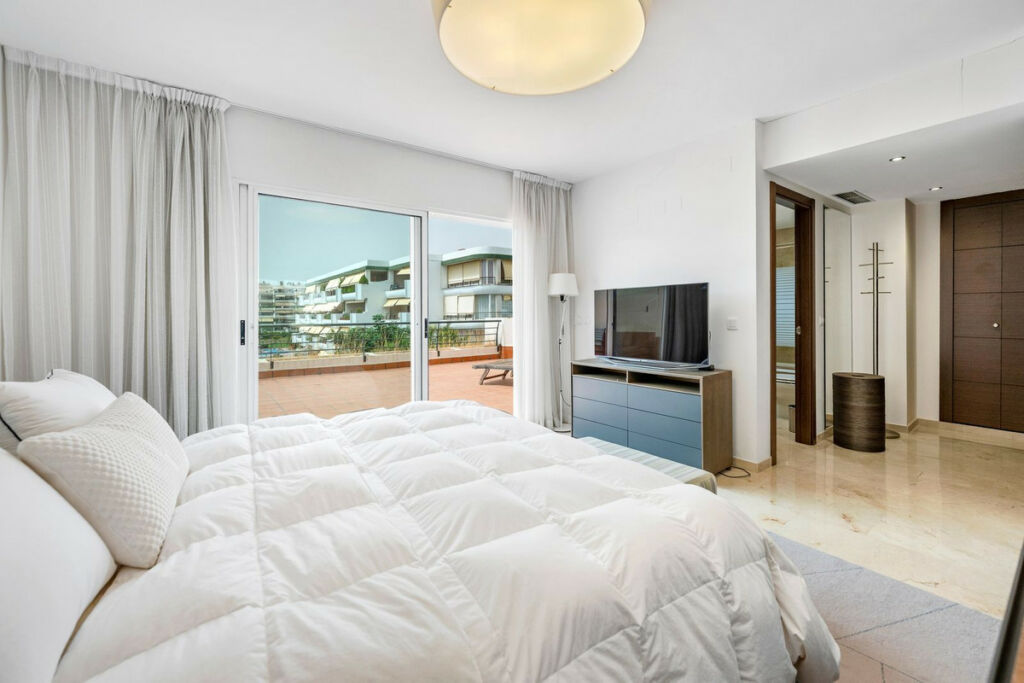 Penthouse Duplex Guadalmina Alta Málaga - image 8