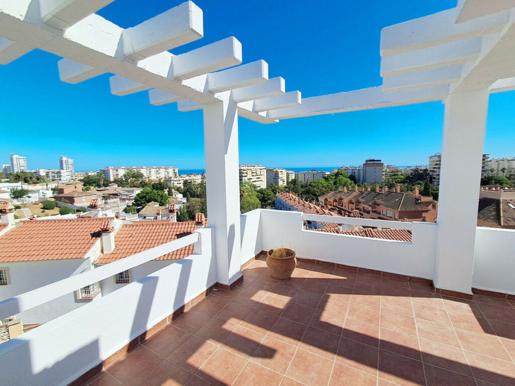 Semi-Detached House Benalmadena Málaga - image 8