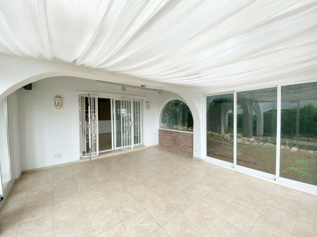 Detached Villa Calahonda Málaga - image 8