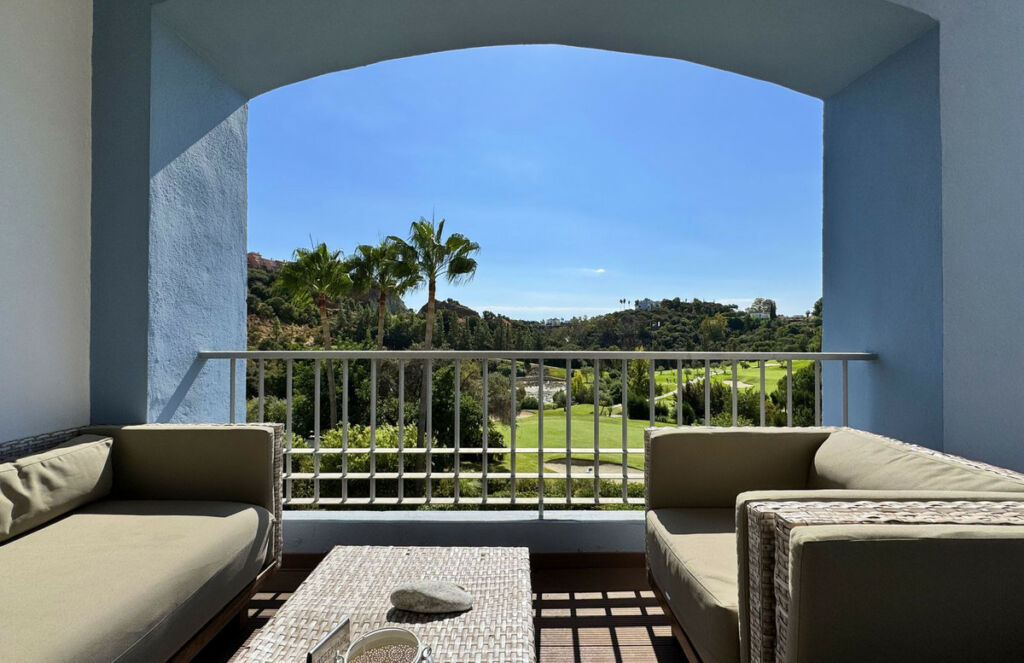 Penthouse Los Arqueros Málaga - image 8