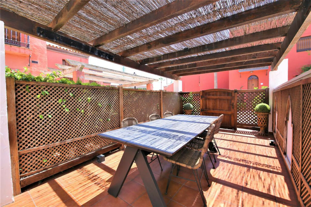 Semi-Detached House Estepona Málaga - image 8