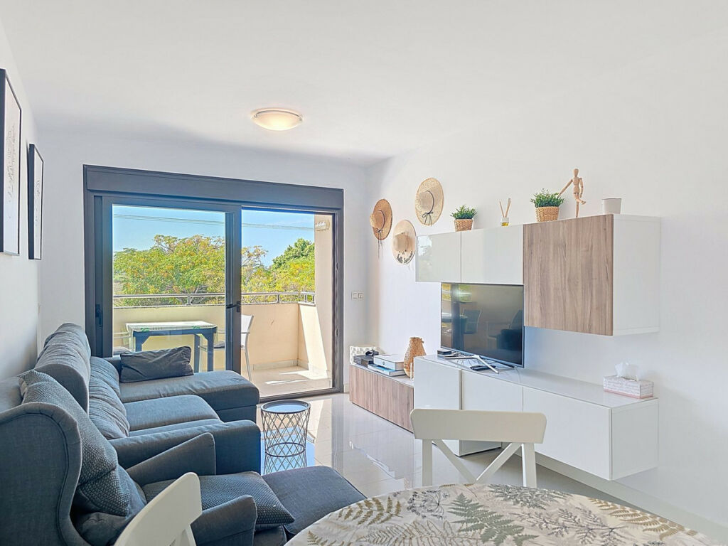 Middle Floor Apartment Torre del Mar Málaga - image 8
