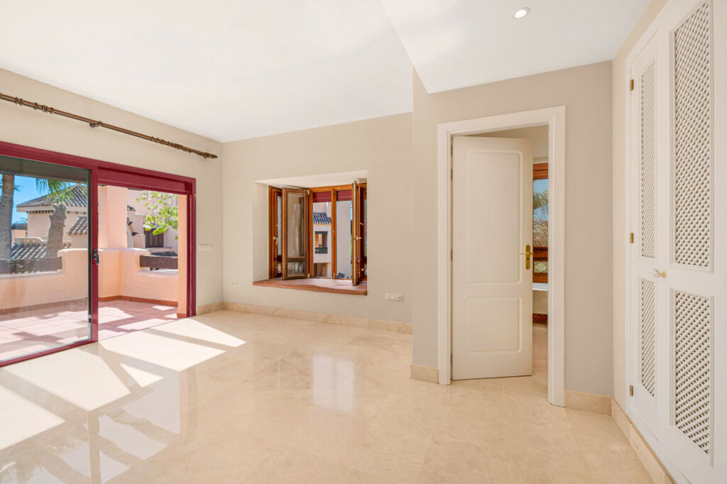 Middle Floor Apartment San Pedro de Alcántara Málaga - image 8