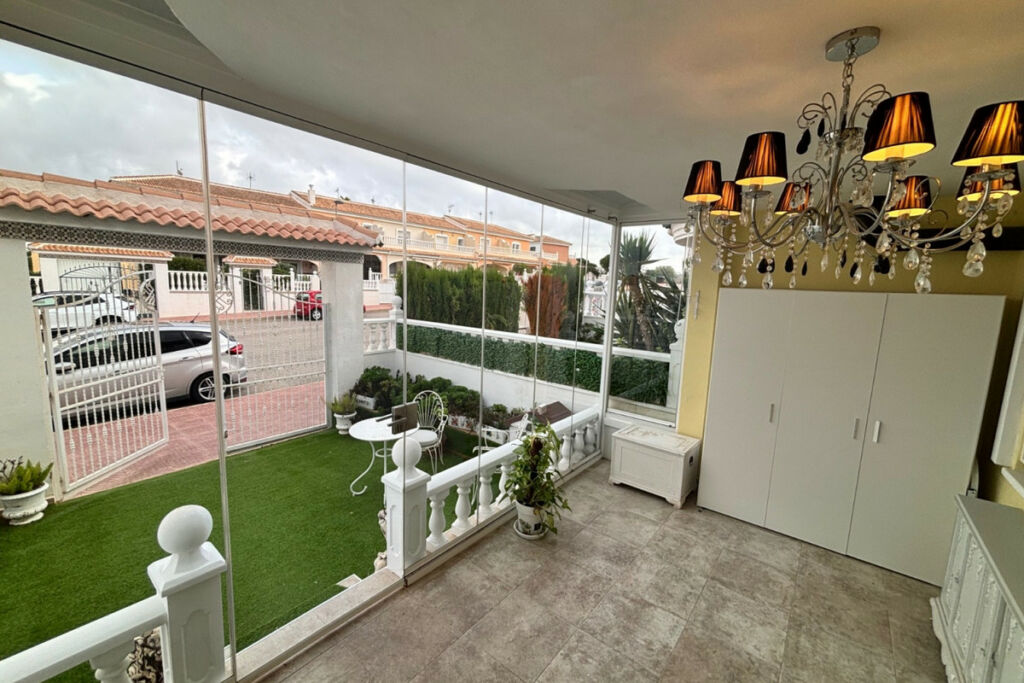 Townhouse Benijofar Alicante - image 8