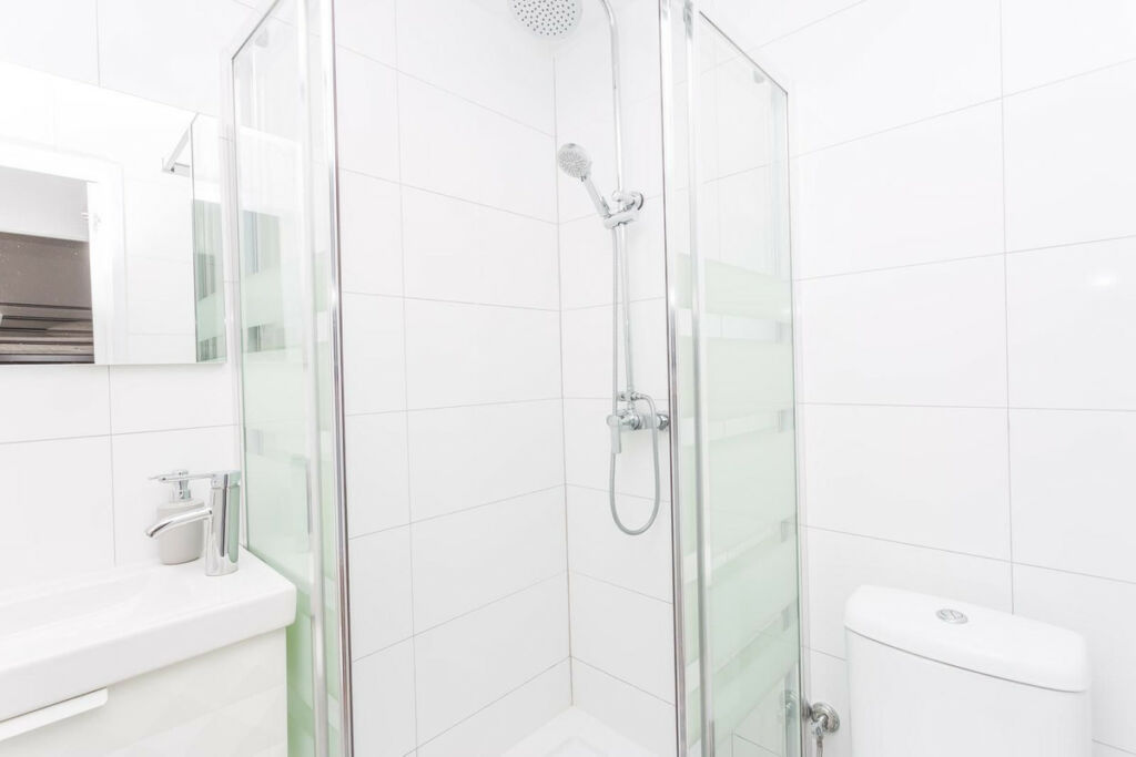 Middle Floor Apartment Fuengirola Málaga - image 8