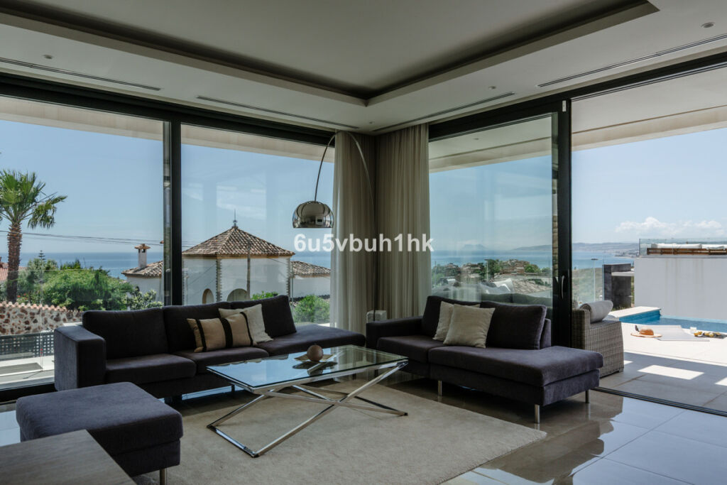 Townhouse Estepona Málaga - image 8