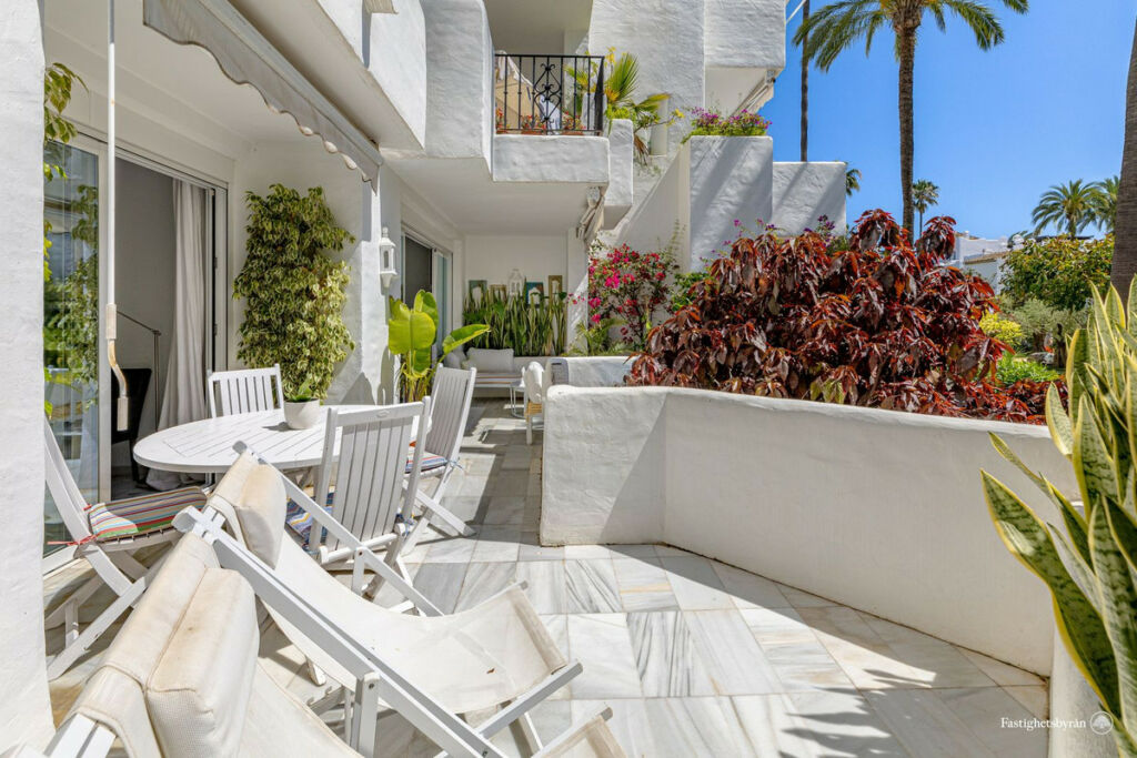 Ground Floor Apartment Estepona Málaga - image 7