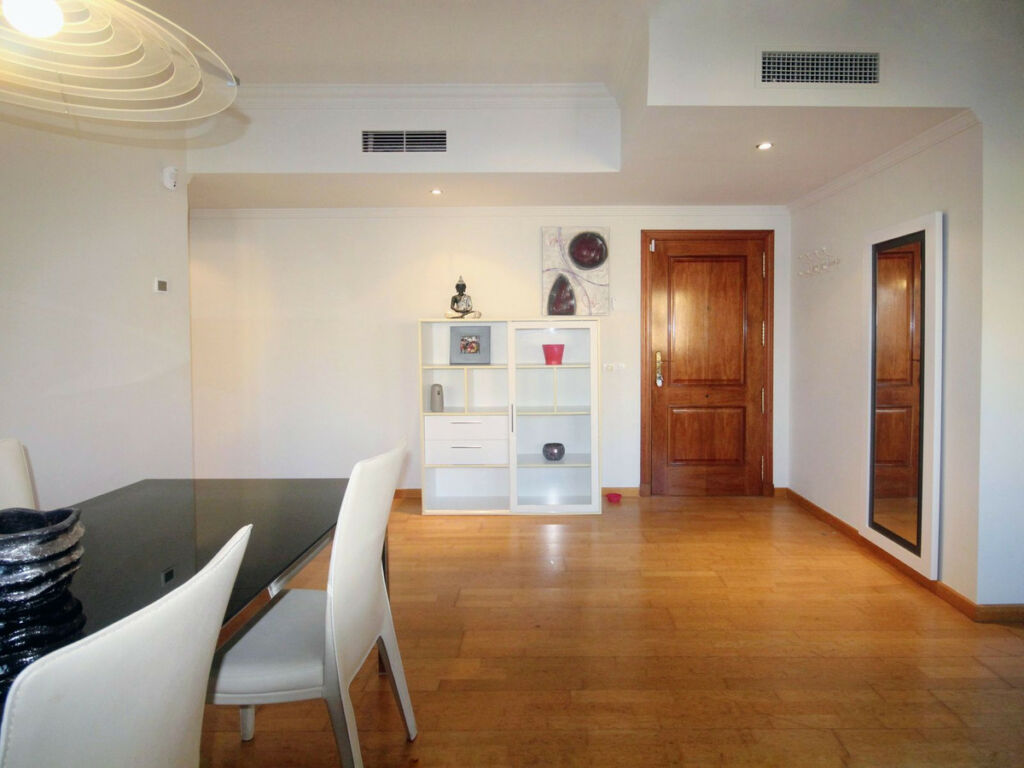 Middle Floor Apartment Málaga Málaga - image 9