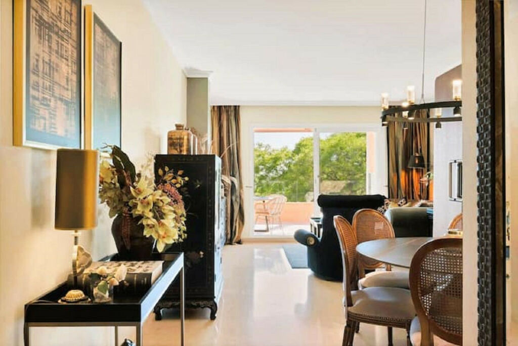 Middle Floor Apartment Elviria Málaga - image 8