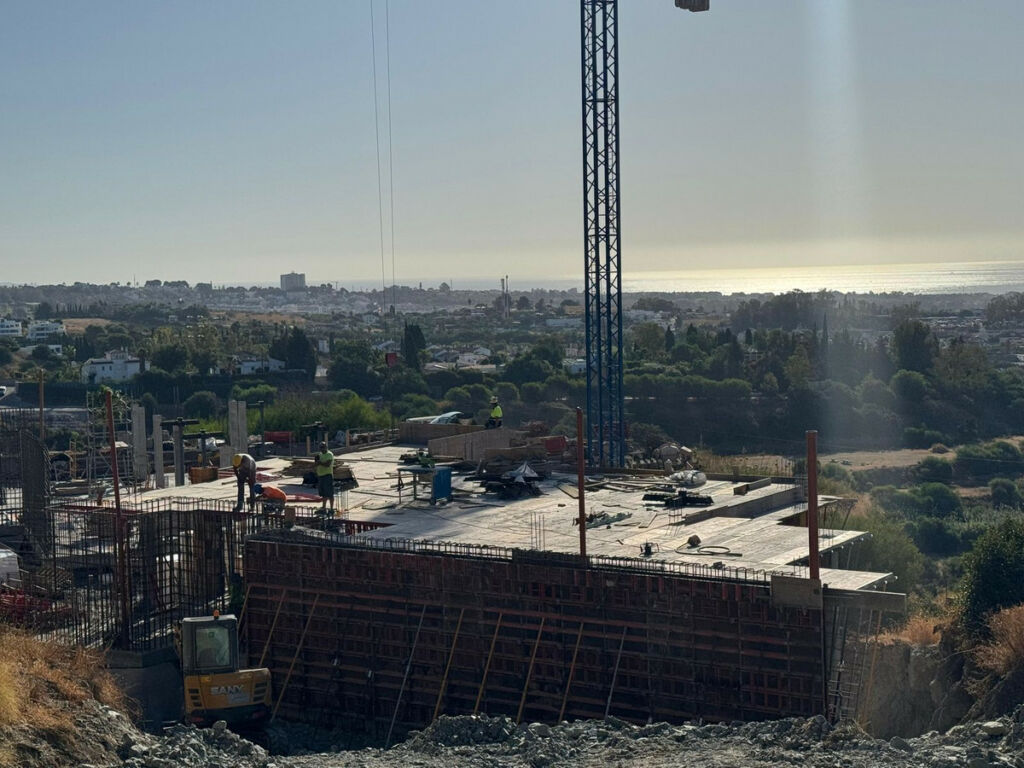 Residential Plot Benahavís Málaga - image 8