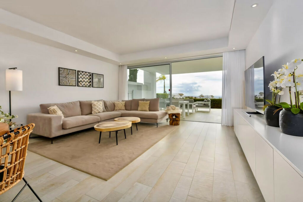 Ground Floor Apartment Casares Málaga - image 8