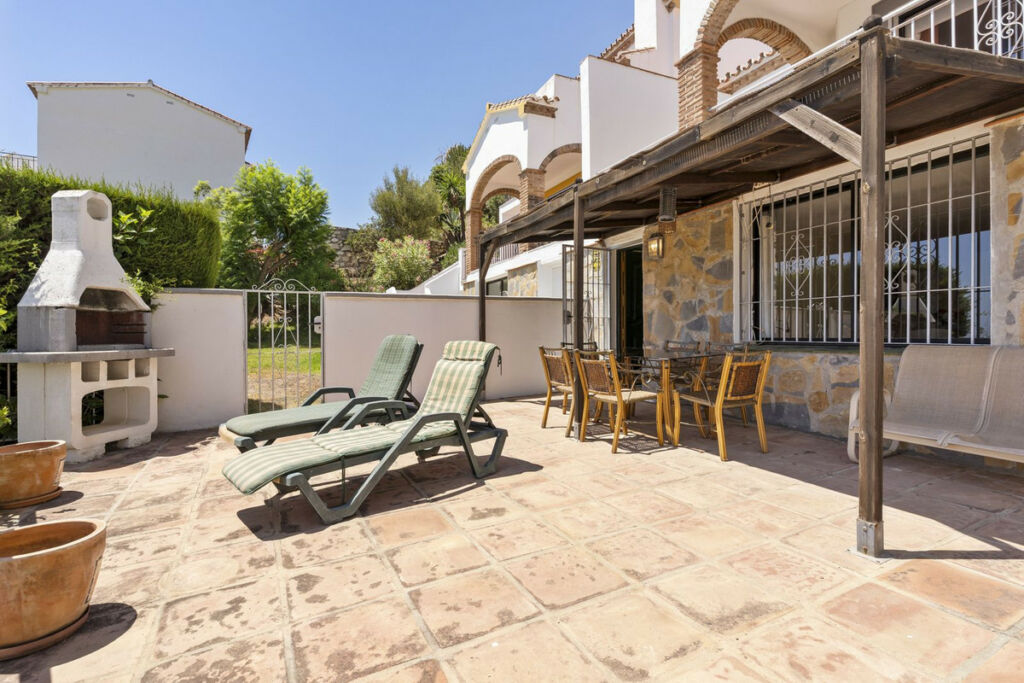 Semi-Detached House Calahonda Málaga - image 8
