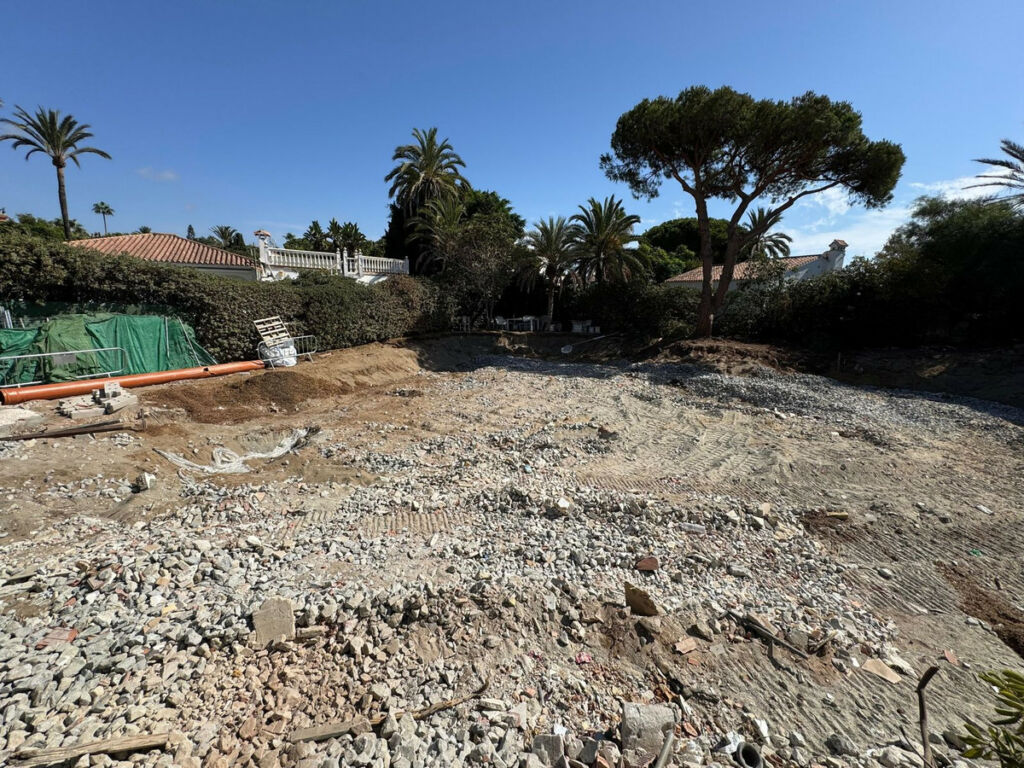 Residential Plot Marbesa Málaga - image 8