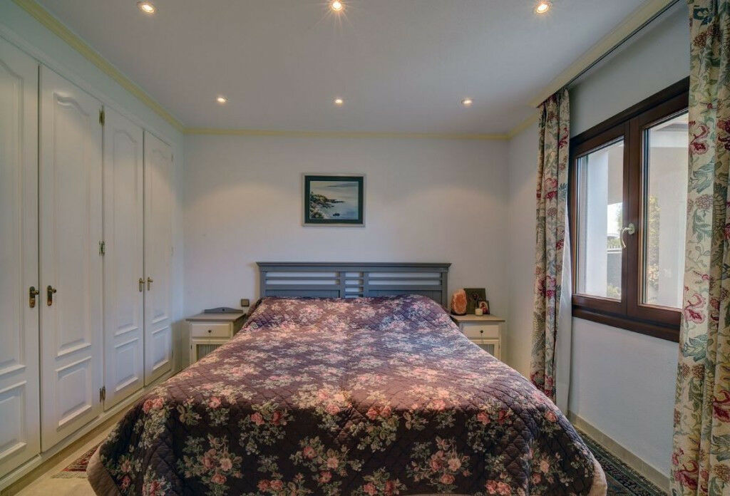 Detached Villa Costalita Málaga - image 8