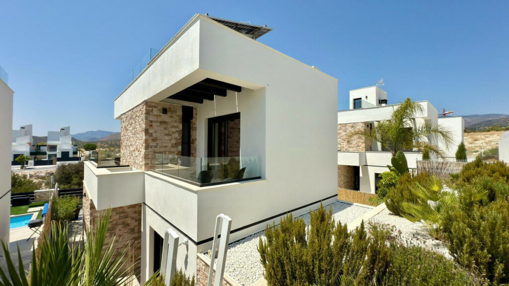 Bungalow Finestrat Alicante - image 8