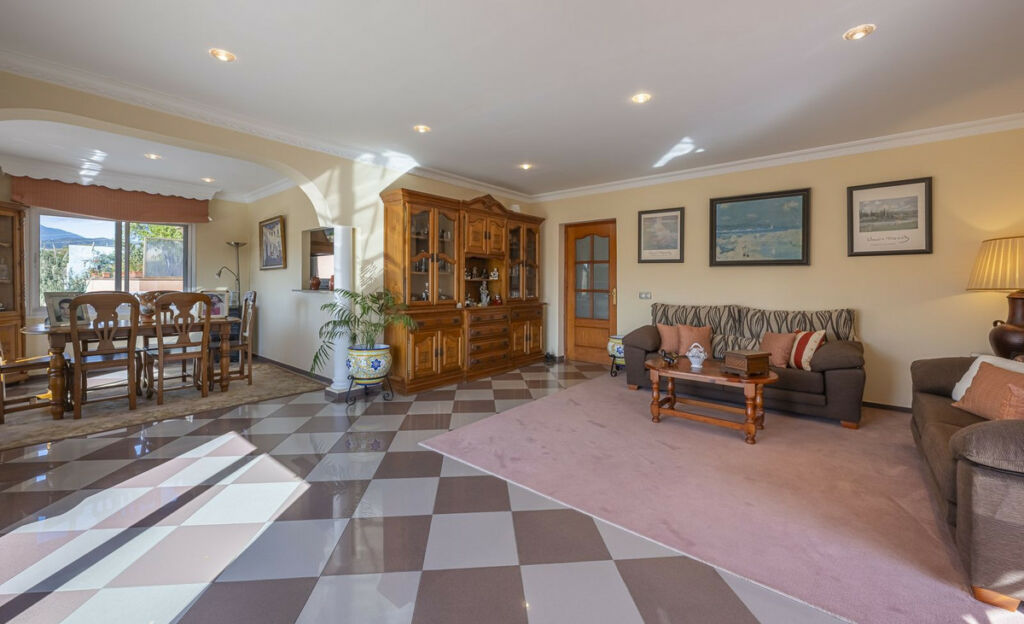 Detached Villa San Pedro de Alcántara Málaga - image 8