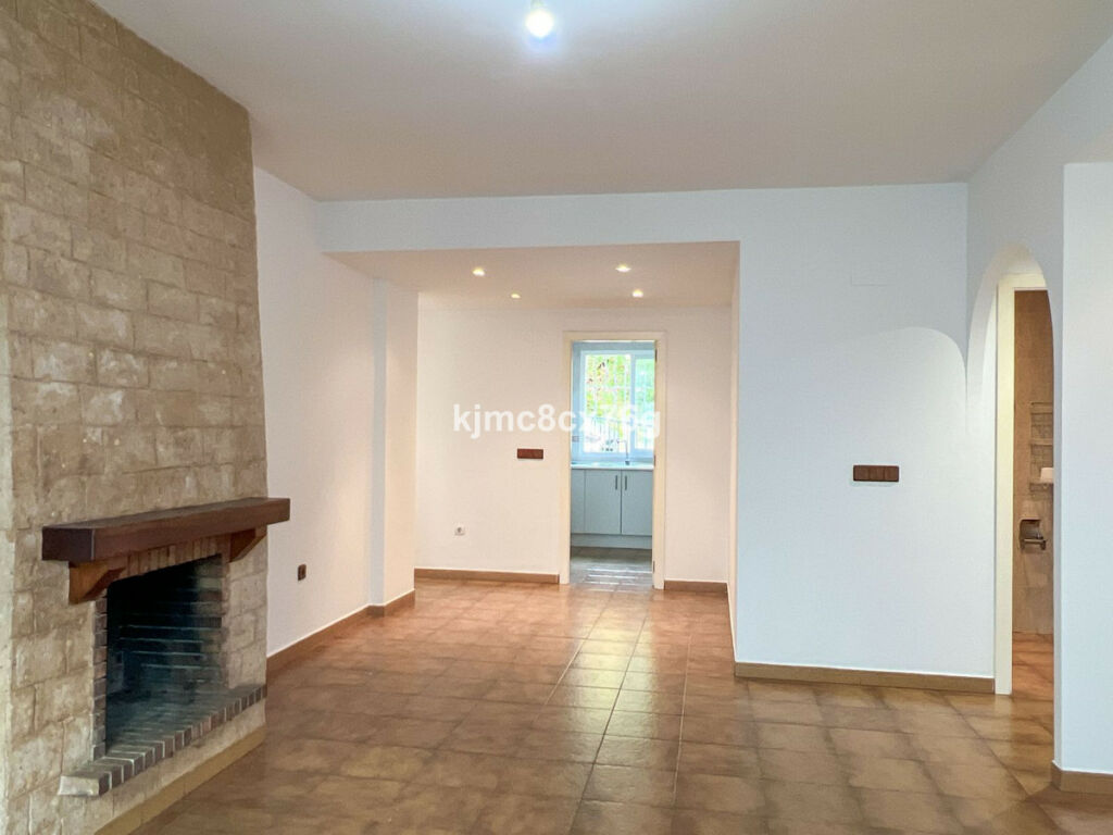 Ground Floor Apartment Calahonda Málaga - image 8