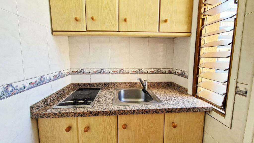Middle Floor Apartment Fuengirola Málaga - image 8