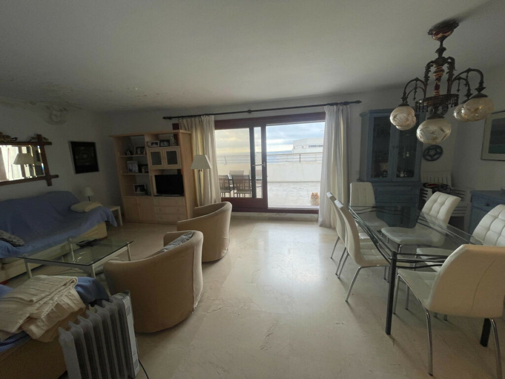 Penthouse Estepona Málaga - image 8