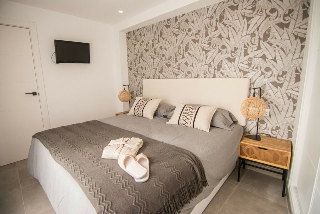 Top Floor Apartment Marbella Málaga - image 8