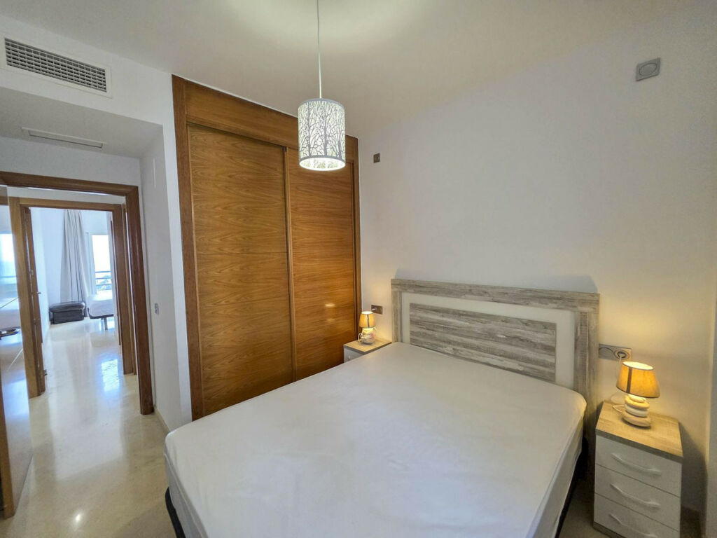 Middle Floor Apartment La Duquesa Málaga - image 8